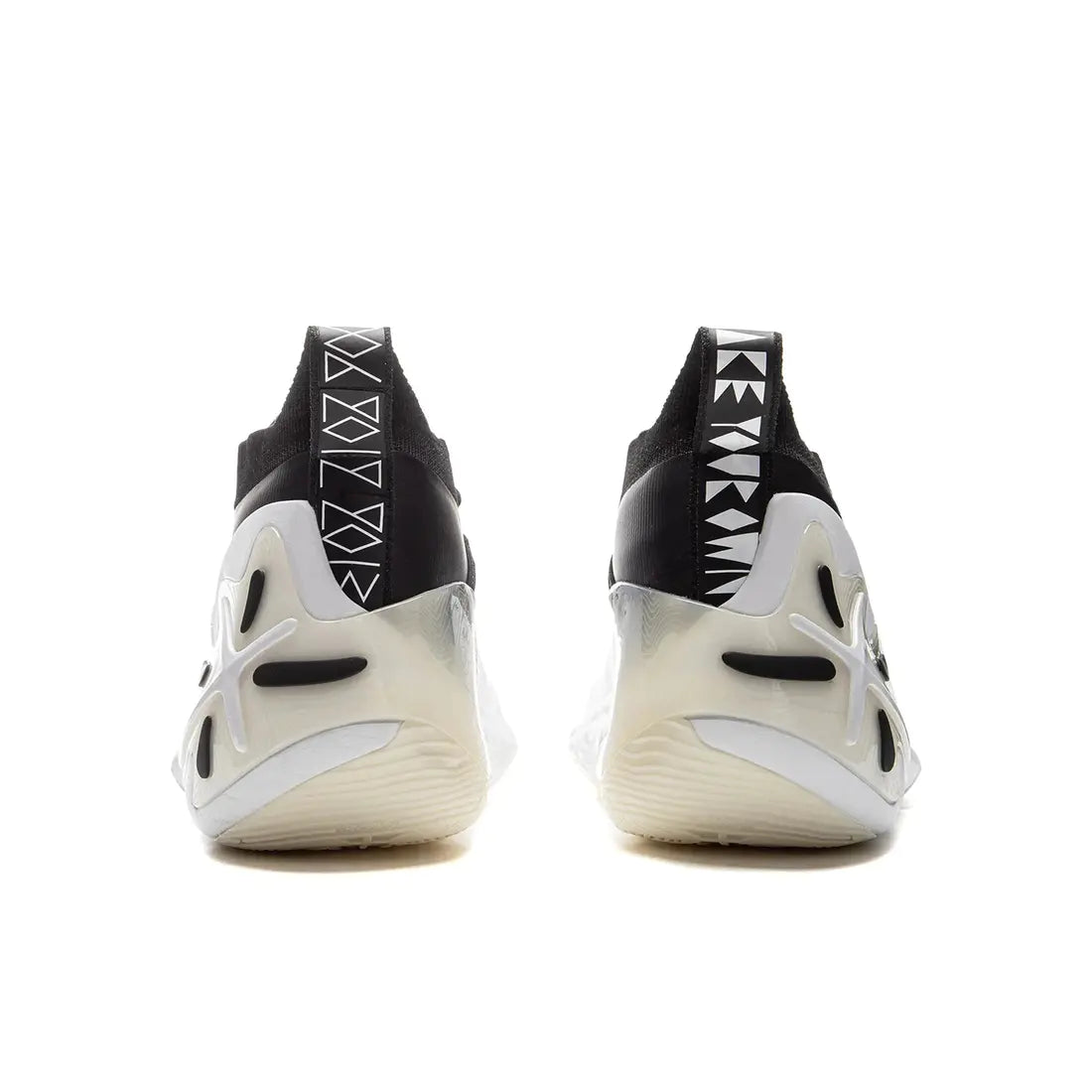 Lining Way of Wade 11 " White Hot "