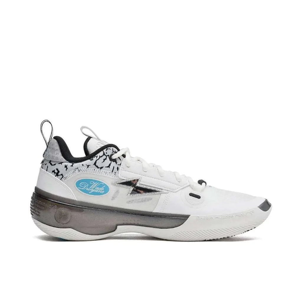 Lining Way of Wade 10 " Black Flash "