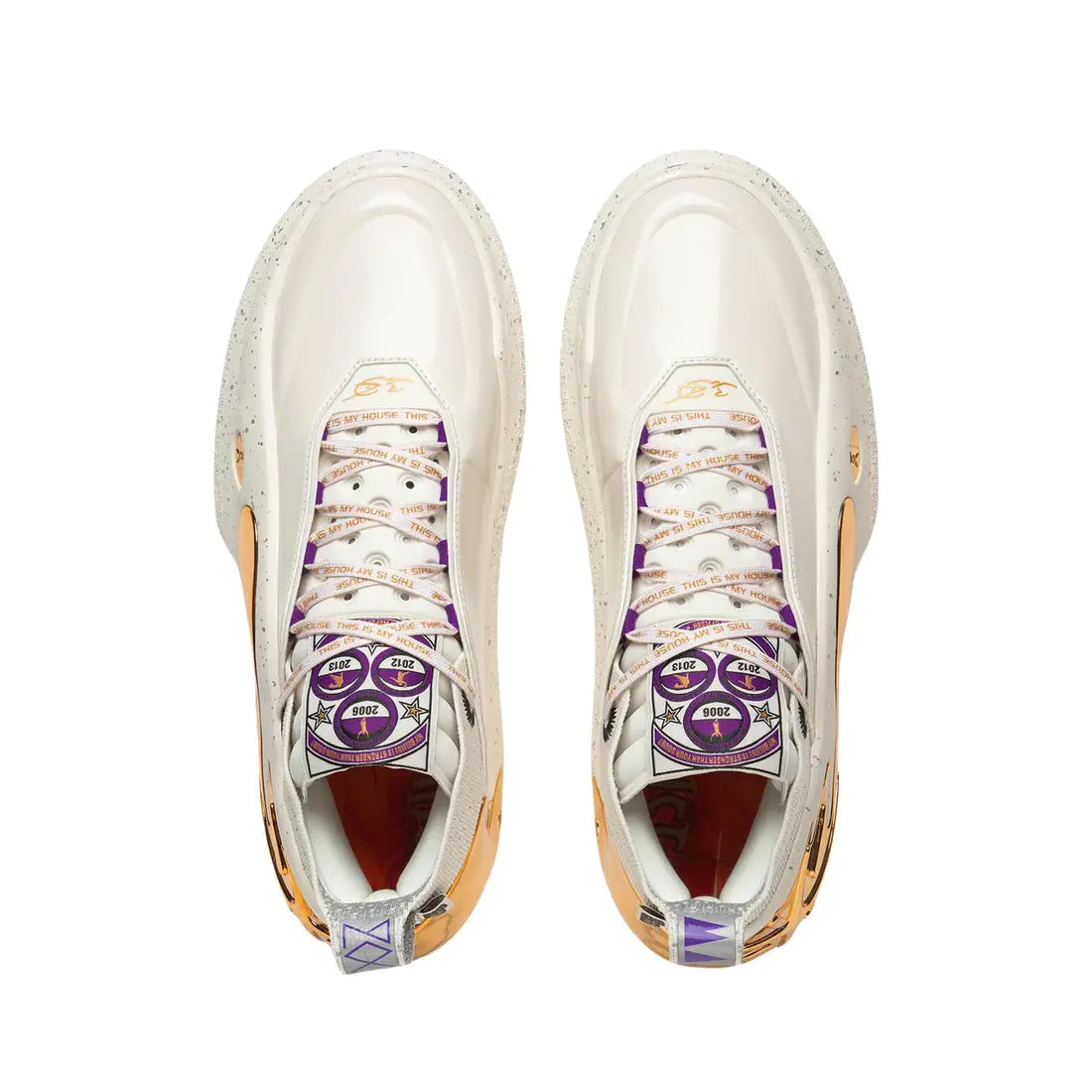 Lining Way of Wade 11 " Statue "