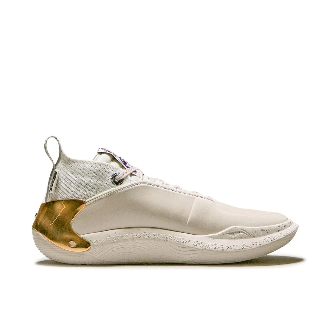 Lining Way of Wade 11 " Statue "